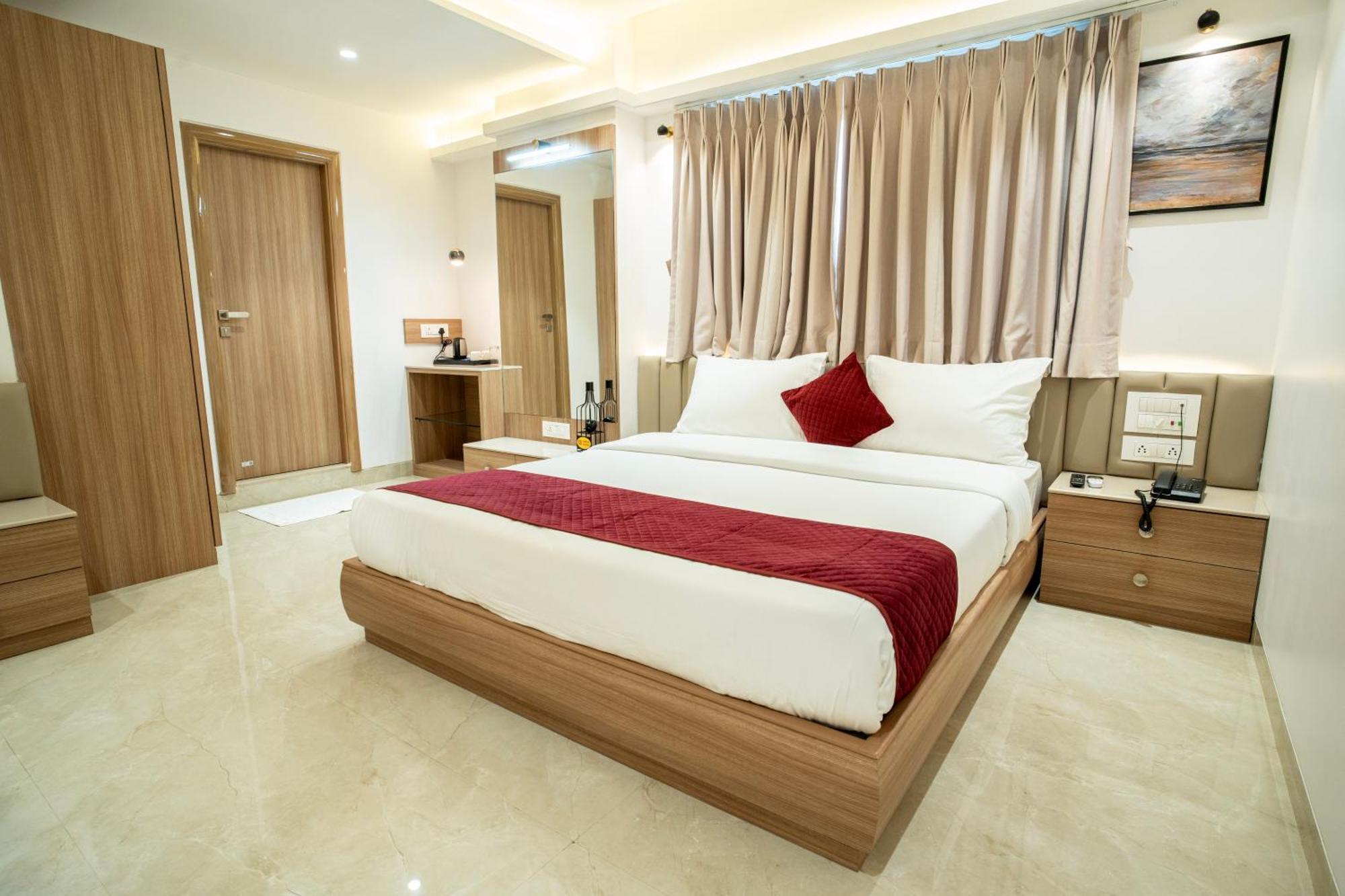 Hotel The Grand Murli 수라트 외부 사진