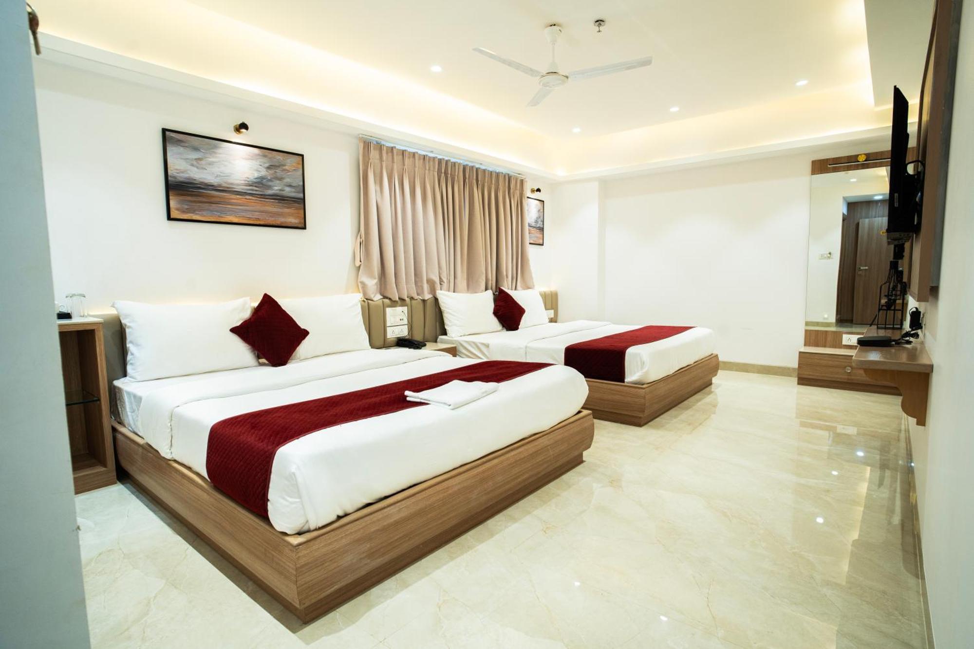 Hotel The Grand Murli 수라트 외부 사진